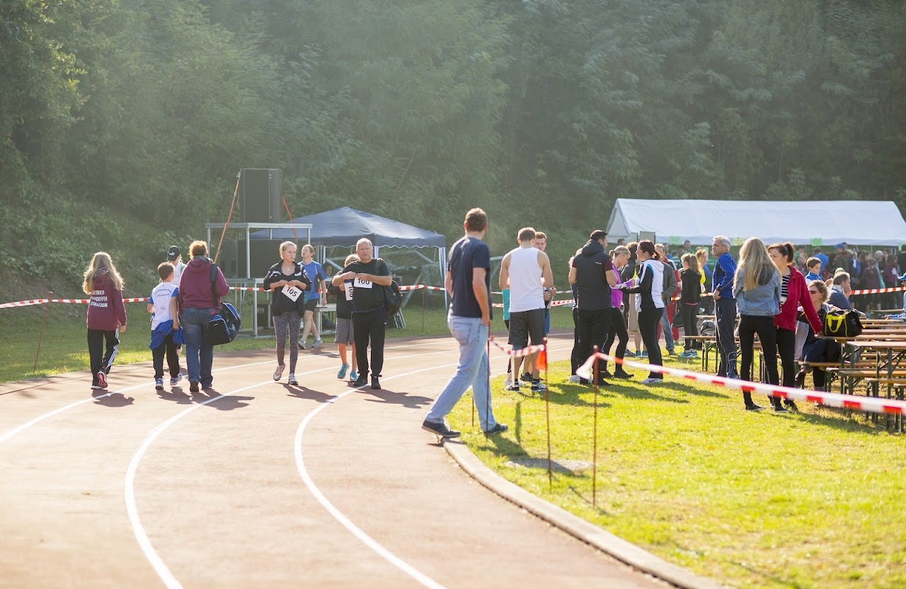 Bild vom 9. Benefizlauf im Jahr 2016. Dies ist das 12. Bild.